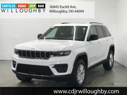 New 2025 Jeep Grand Cherokee Laredo w/ Luxury Tech Group I