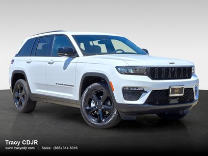 New 2025 Jeep Grand Cherokee Limited w/ Luxury Tech Group II