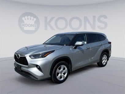 Used 2023 Toyota Highlander LE
