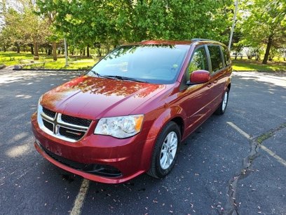 Used 2015 Dodge Grand Caravan SXT w/ UConnect Hands-Free Group