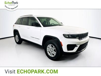 Used 2022 Jeep Grand Cherokee Laredo w/ Luxury Tech Group I