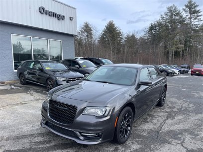 New 2023 Chrysler 300 Touring L w/ Comfort Group