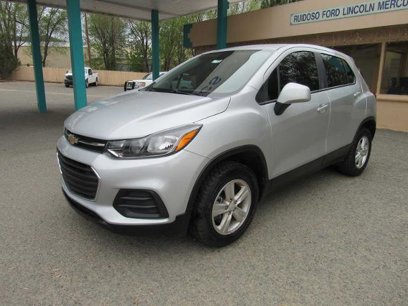 Used 2022 Chevrolet Trax LS w/ Tint and Cruise Package