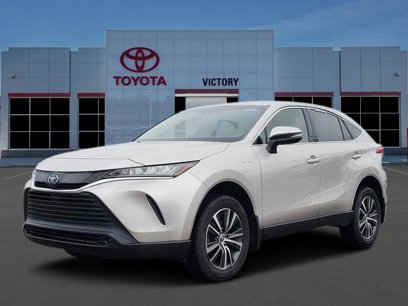 Used 2021 Toyota Venza LE w/ Carpet Mat Package (TMS)