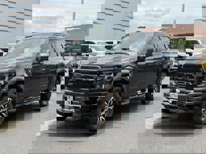 Used 2018 Ford F150 Raptor w/ Equipment Group 801A Mid