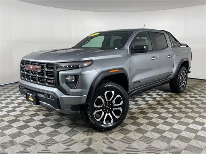 New 2025 GMC Canyon AT4 w/ Nightfall Edition
