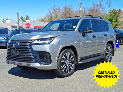 Used 2024 Lexus LX 600 4WD w/ Luxury Package