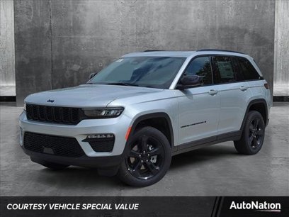 New 2025 Jeep Grand Cherokee Limited w/ Black Appearance Package