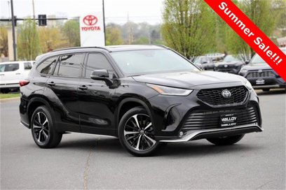 Certified 2021 Toyota Highlander XSE