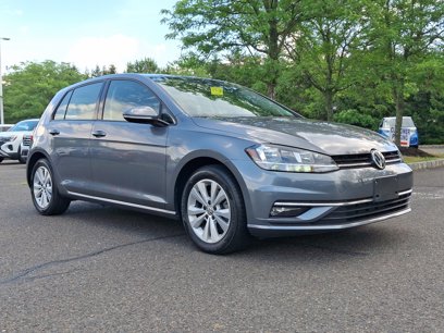 Used 2018 Volkswagen Golf SE