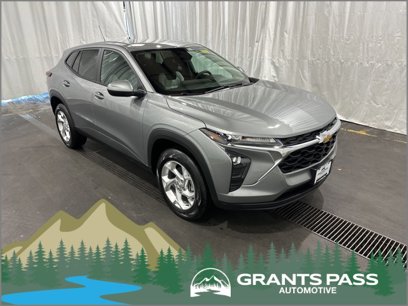 New 2025 Chevrolet Trax LS w/ LS Convenience Package