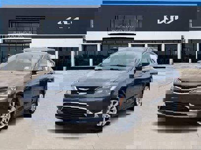Used 2015 Chrysler 200 Limited w/ Convenience Group