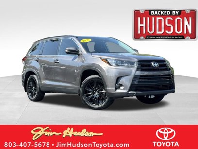 Used 2019 Toyota Highlander SE