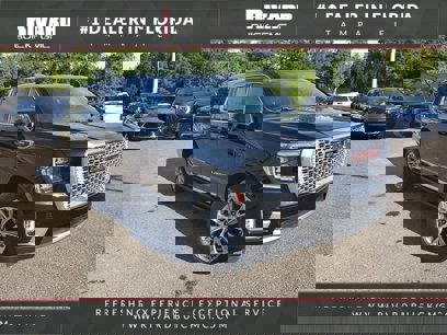 Used 2022 GMC Yukon XL Denali w/ Denali Premium Package