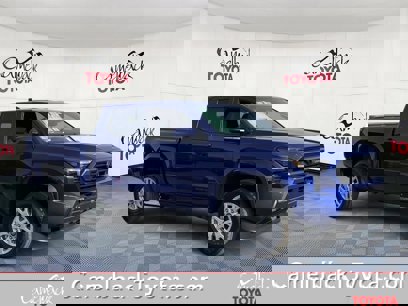 New 2025 Toyota Tacoma SR5