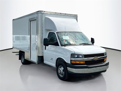 New 2024 Chevrolet Express 4500 w/ Power Convenience Package
