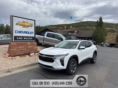 New 2026 Chevrolet Trax LT w/ Sunroof Package