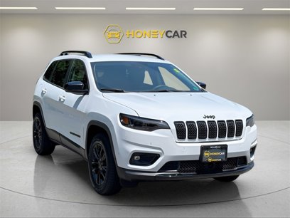Used 2023 Jeep Cherokee Altitude Lux