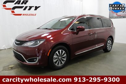 Used 2020 Chrysler Pacifica Touring-L Plus w/ Advanced Safetytec Group
