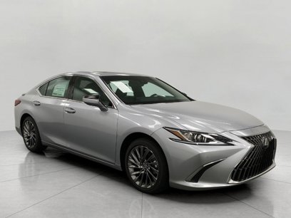 New 2025 Lexus ES 300h w/ Luxury Package