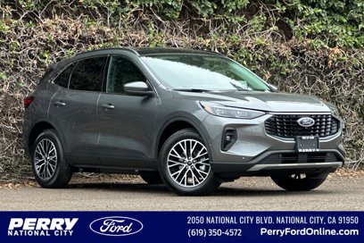 New 2024 Ford Escape SE w/ PHEV Premium Package