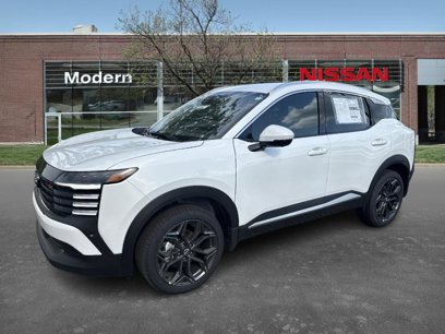 New 2025 Nissan Kicks SR w/ Illumination Package
