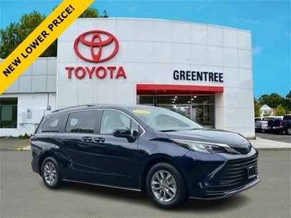 Certified 2022 Toyota Sienna LE