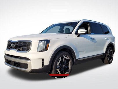 Used 2023 Kia Telluride S w/ S Sunroof Package