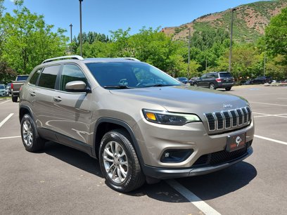 Used 2019 Jeep Cherokee Latitude Plus w/ Comfort/Convenience Group