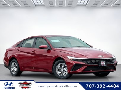 New 2025 Hyundai Elantra SE