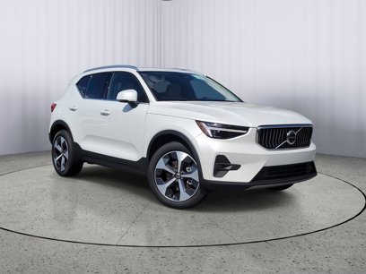 New 2025 Volvo XC40 B5 Plus w/ Protection Package Premier