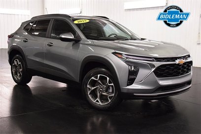 New 2025 Chevrolet Trax LT w/ Driver Confidence Package