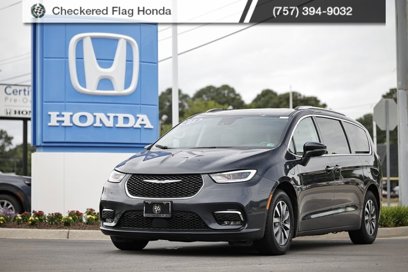 Used 2021 Chrysler Pacifica Touring-L