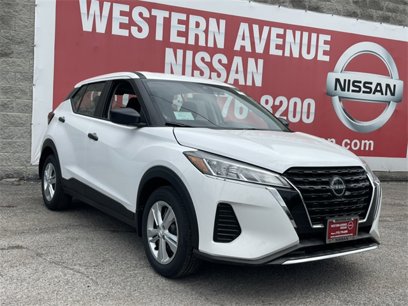 New 2025 Nissan Kicks Play S