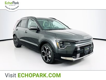 Used 2025 Kia Niro SX Touring