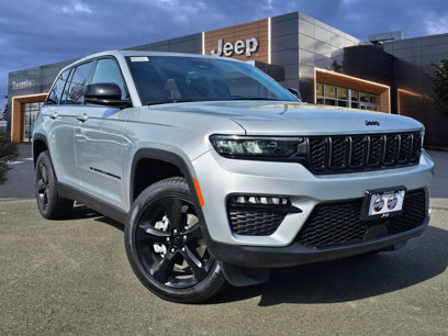 New 2025 Jeep Grand Cherokee Limited w/ Black Appearance Package