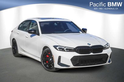 New 2025 BMW 330i Sedan w/ M Sport Package