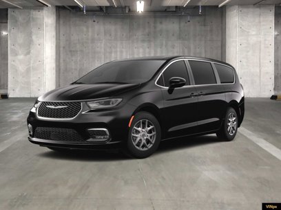 New 2025 Chrysler Pacifica Select