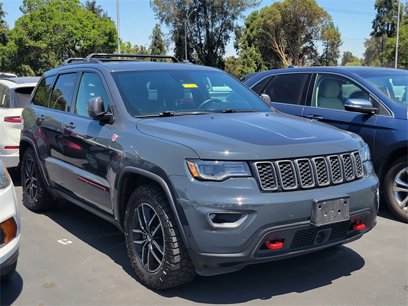 Used 2017 Jeep Grand Cherokee Trailhawk w/ Trailhawk Luxury Group