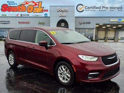 Certified 2023 Chrysler Pacifica Touring-L