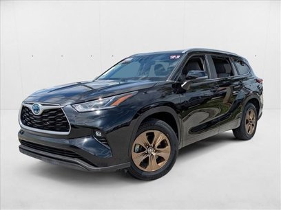 Certified 2023 Toyota Highlander Bronze Edition