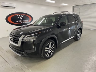 New 2025 Nissan Pathfinder Platinum w/ Cargo Package