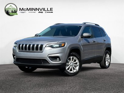 Used 2019 Jeep Cherokee Latitude w/ Popular Appearance Group