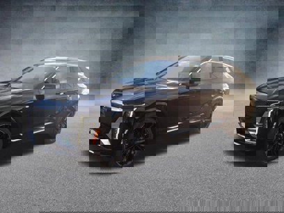 New 2025 Cadillac Lyriq Luxury w/ LPO, Bronce Accent Package