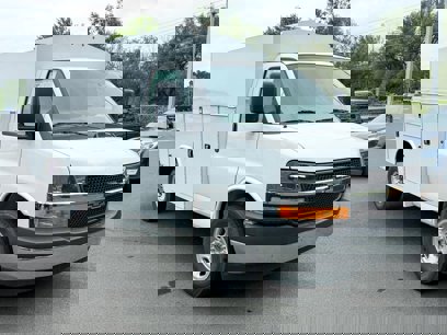 New 2025 Chevrolet Express 3500 w/ Power Convenience Package