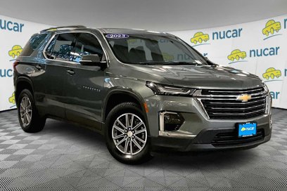 Used 2023 Chevrolet Traverse LT w/ Rear Camera Mirror Package
