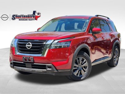 Used 2022 Nissan Pathfinder SV w/ SV Premium Package