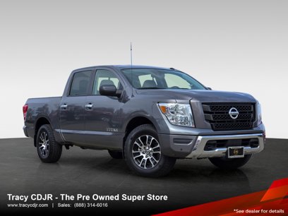 Used 2021 Nissan Titan SV w/ SV Convenience Package