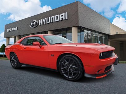 Used 2023 Dodge Challenger R/T w/ Blacktop Package