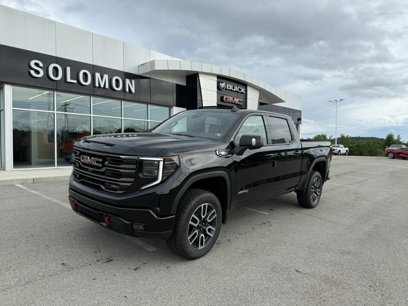 New 2025 GMC Sierra 1500 AT4 w/ Technology Package